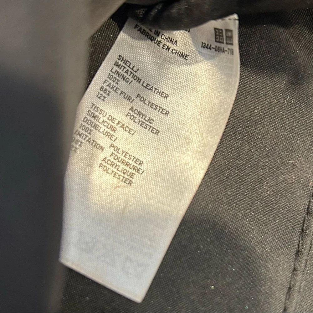 Uniqlo Faux Fur Black Furry Crossbody Bag Purse - Picture 6 of 6